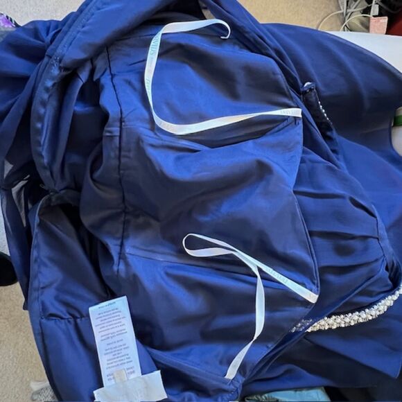 NWOT DAVIDS BRIDAL MARINE BLUE CHIFFON BRIDESMAID DRESS SIZE 10 W11082 - Picture 12 of 13